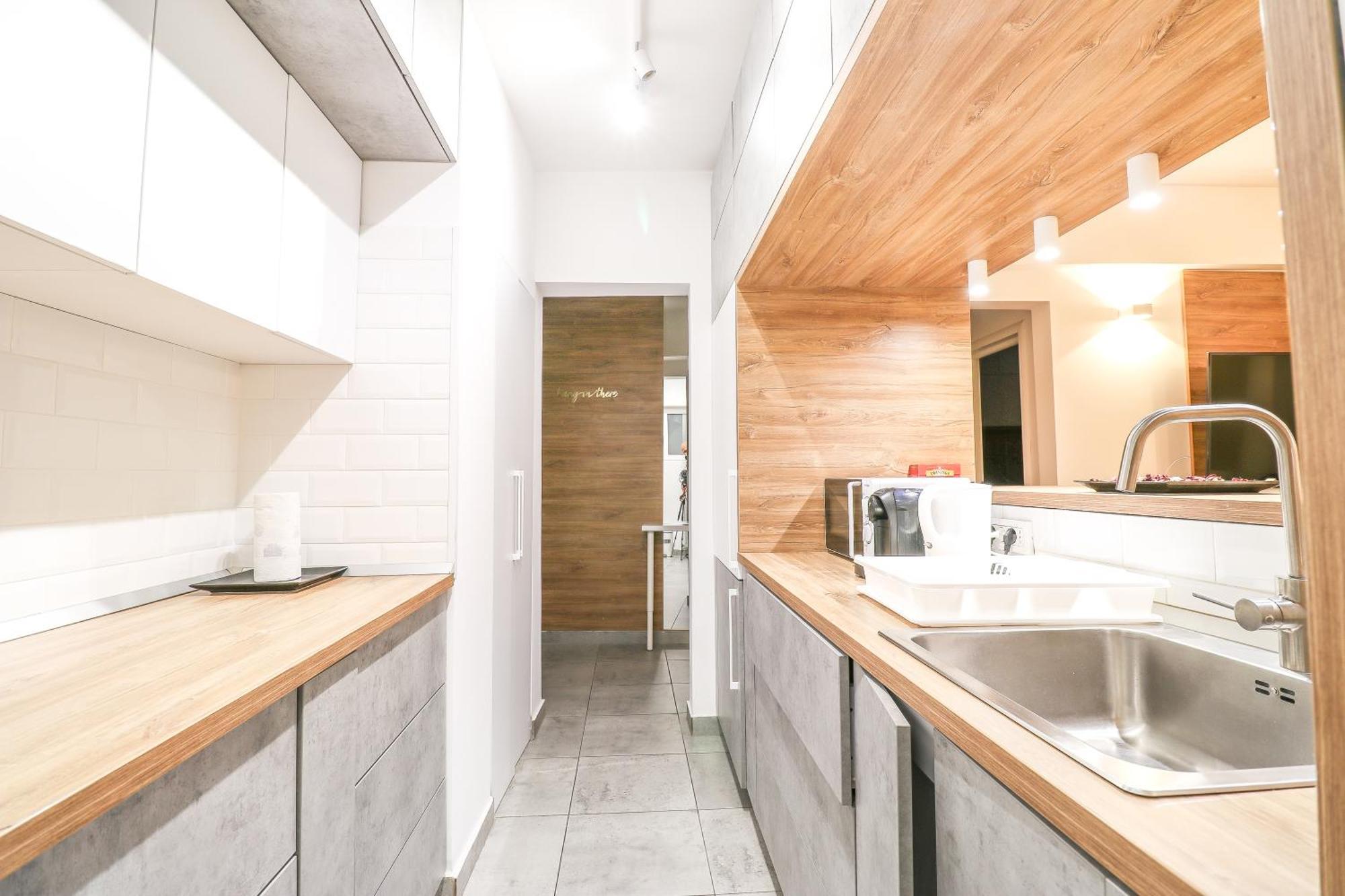 Piata Romana, Two Bedrooms Apartment บูคาเรสต์ ภายนอก รูปภาพ
